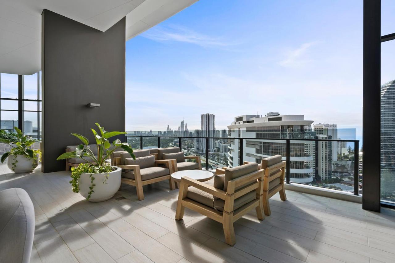 Broadbeach Casino Private Apartments - Gclr Gold Coast Exterior photo