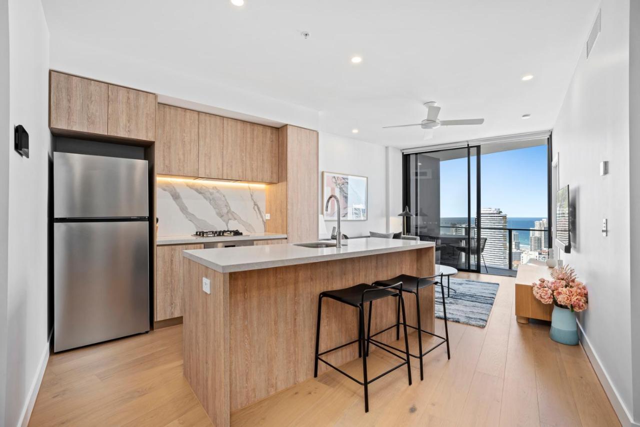 Broadbeach Casino Private Apartments - Gclr Gold Coast Exterior photo