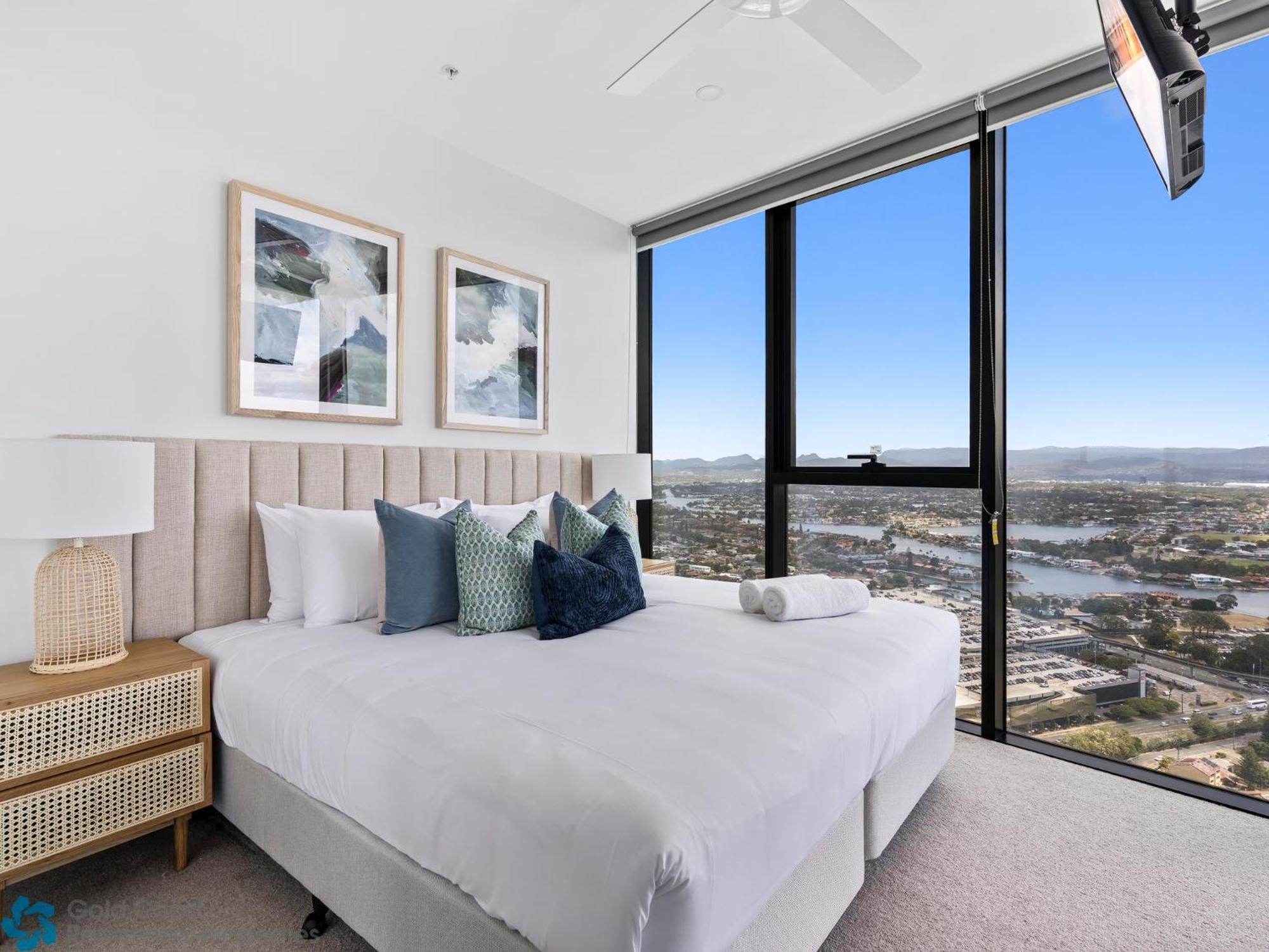 Broadbeach Casino Private Apartments - Gclr Gold Coast Exterior photo